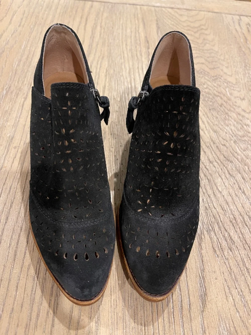 sofft ankle boots genuine suede black women s 7.5